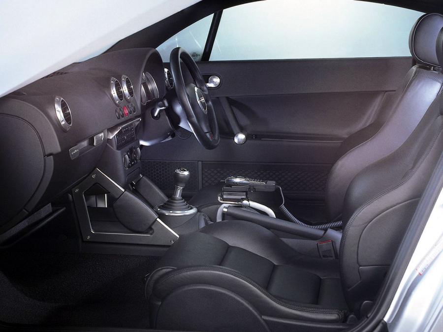 Интерьер Audi TT Coupe (8N) 1998 года  (ZA) (фото 3 из 6)